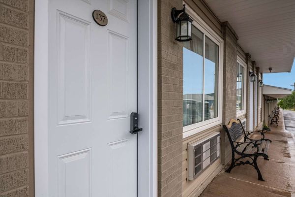 Canadas Best Value Inn (Brackley)